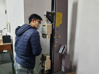 Bảo trì bảo dưỡng máy đo đặc tính cơ tại công ty KMV